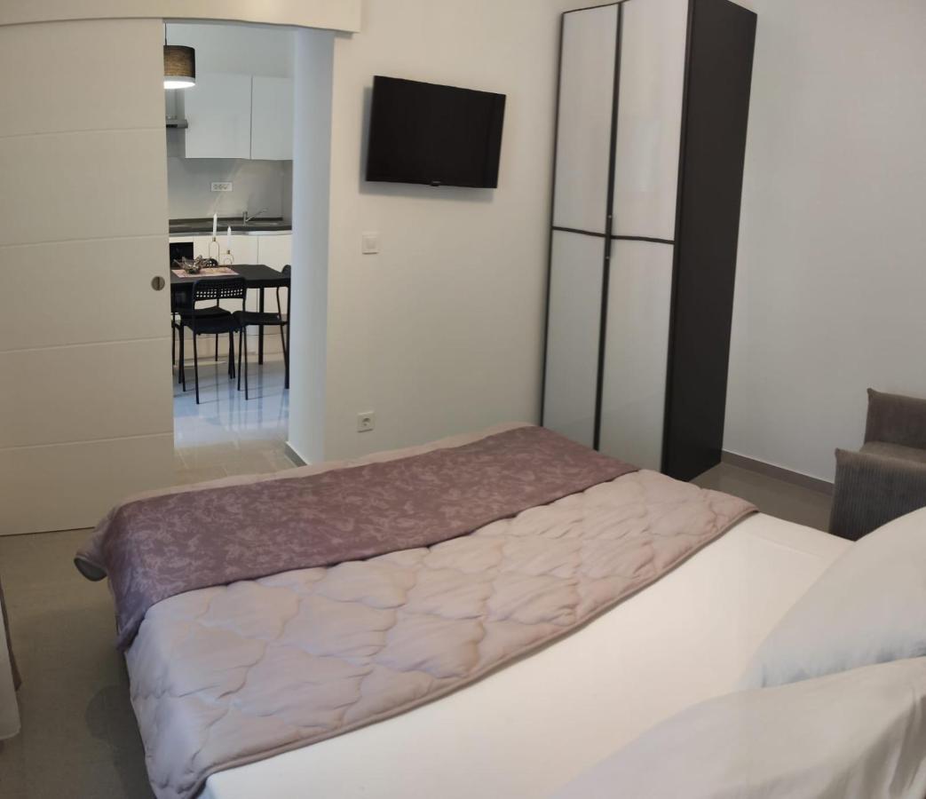 Apartman Zero Apartment Dugi Rat Bagian luar foto